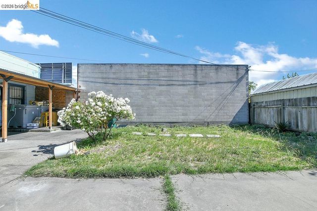 6041 San Pablo Ave, Oakland, CA 94608