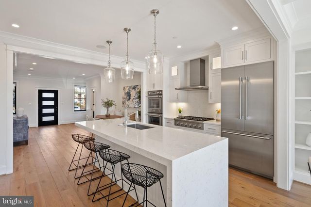3722 S ST NW, Washington, DC 20007