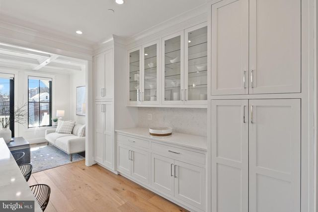 3722 S ST NW, Washington, DC 20007