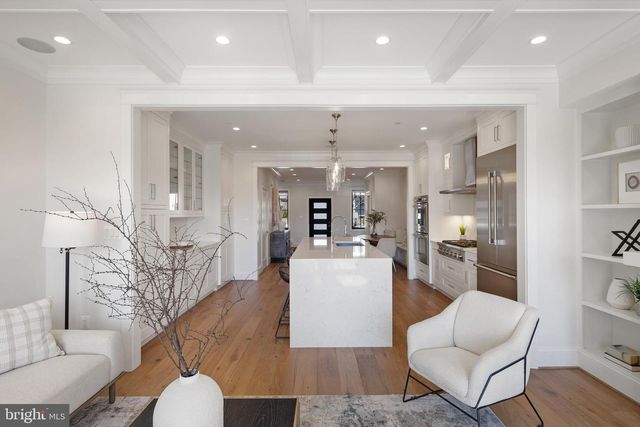 3722 S ST NW, Washington, DC 20007
