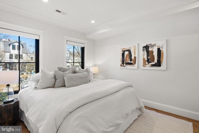 3722 S ST NW, Washington, DC 20007