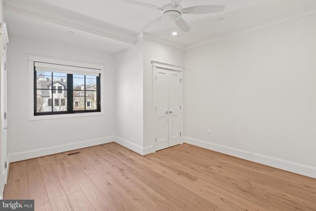 3722 S ST NW, Washington, DC 20007