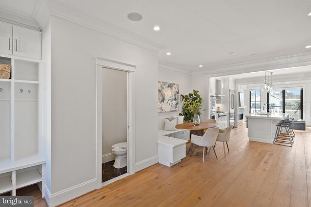3722 S ST NW, Washington, DC 20007