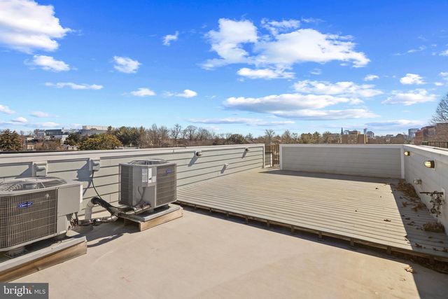 3722 S ST NW, Washington, DC 20007