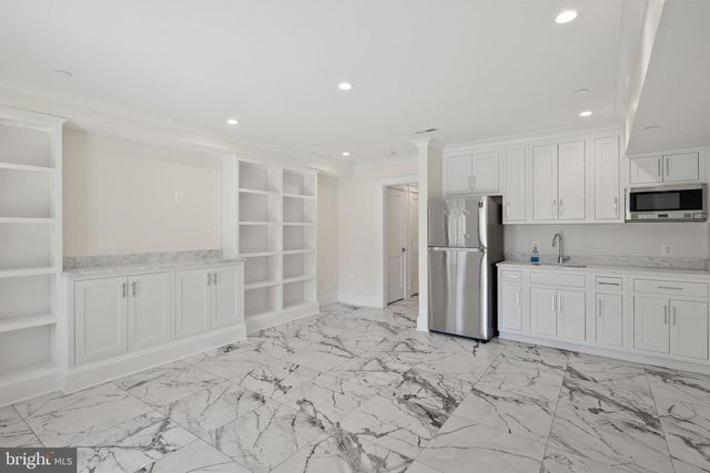 3722 S ST NW, Washington, DC 20007