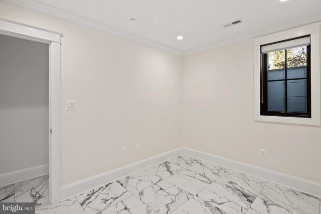3722 S ST NW, Washington, DC 20007