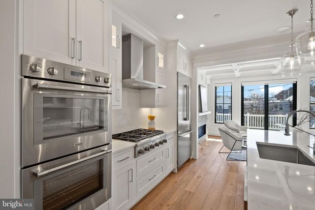 3722 S ST NW, Washington, DC 20007