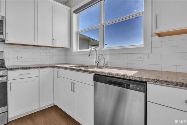 4719 Alaina Drive, Newburgh, IN 47630