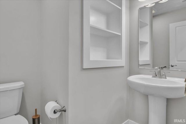 4719 Alaina Drive, Newburgh, IN 47630