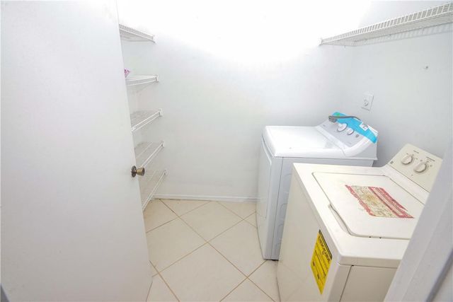 2313 N CONGRESS Avenue 12, Boynton Beach, FL 33426