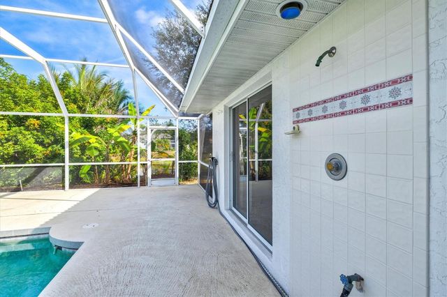 905 BECKLEY DRIVE, Venice, FL 34292