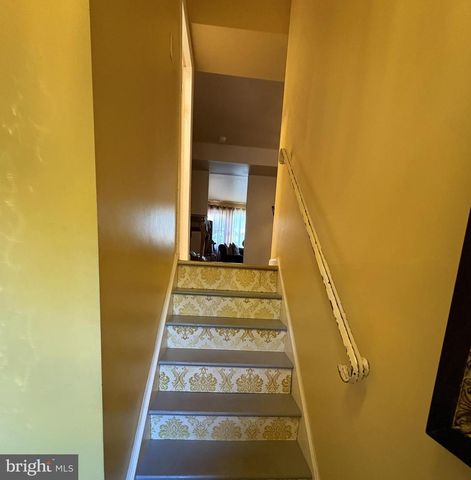 118 W COLLINS CT, Blackwood, NJ 08012