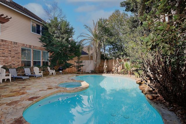 50 N Lansdowne Circle, The Woodlands, TX 77382