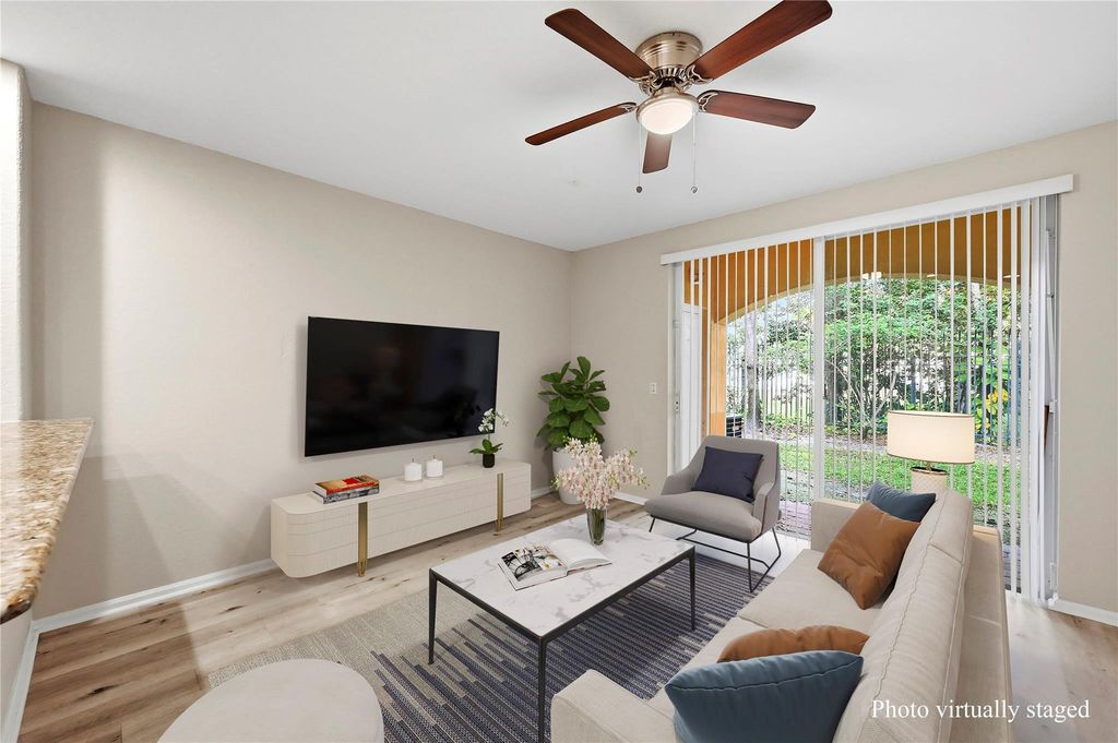 2827 SW 83rd Terrace 102, Miramar, FL 33025