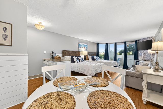 8817 S Thomas Drive A114, Panama City, FL 32408