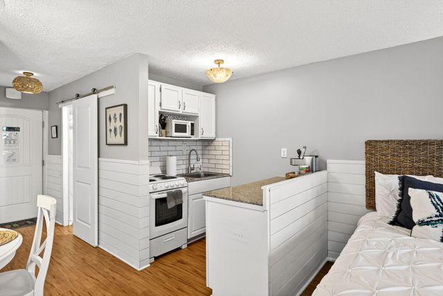 8817 S Thomas Drive A114, Panama City, FL 32408