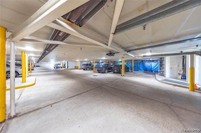 3565 Port Cove Drive 69, Waterford, MI 48328