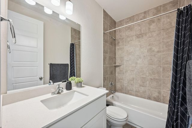 1125 Herman Jonas, New Braunfels, TX 78132