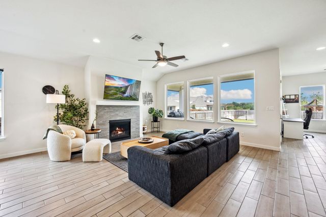 1125 Herman Jonas, New Braunfels, TX 78132