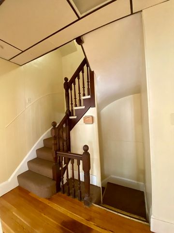 7 Stickney Ave, Somerville, MA 02145
