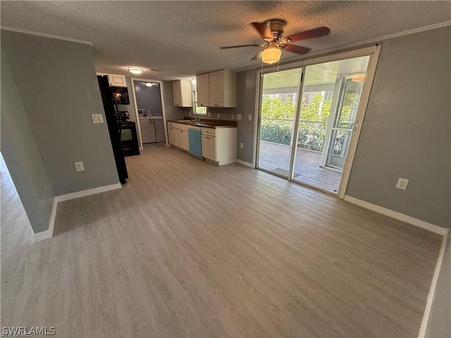 21 Ocho Rios, Naples, FL 34114