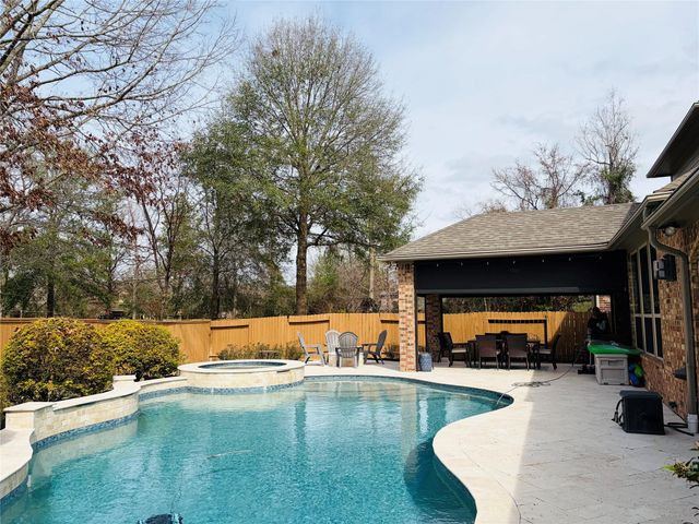 106 Joshuas Place, Montgomery, TX 77316