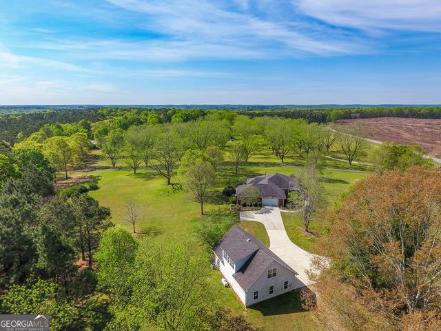 2117 W Grantville Road, Grantville, GA 30220