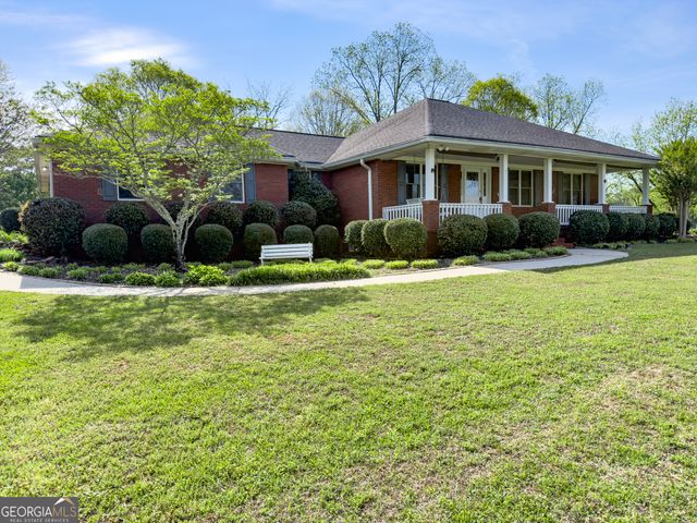 2117 W Grantville Road, Grantville, GA 30220