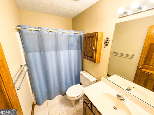 2117 W Grantville Road, Grantville, GA 30220