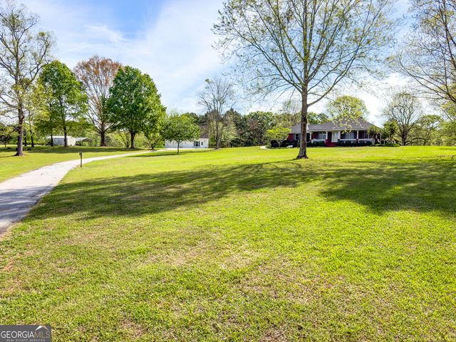 2117 W Grantville Road, Grantville, GA 30220