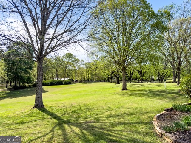 2117 W Grantville Road, Grantville, GA 30220