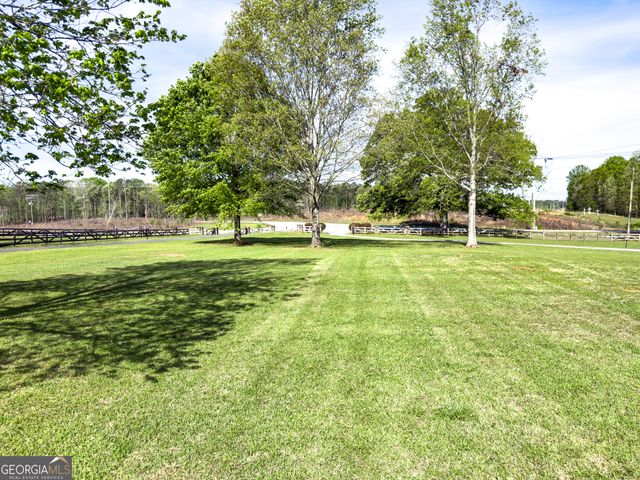 2117 W Grantville Road, Grantville, GA 30220