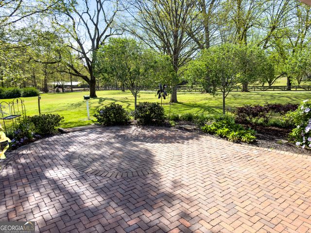 2117 W Grantville Road, Grantville, GA 30220