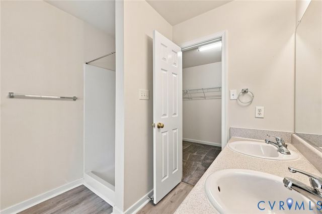 15718 Pypers Pointe Dr, Chesterfield, VA 23838