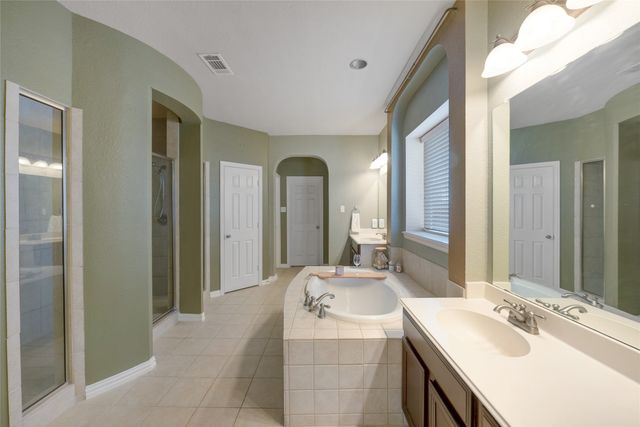 8037 Cedar Lake Lane, Fort Worth, TX 76123