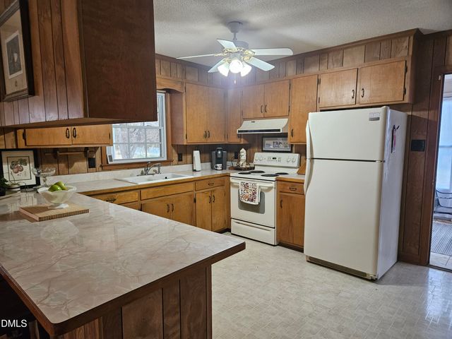 4214 Bellemont Mount Hermon Road, Burlington, NC 27215