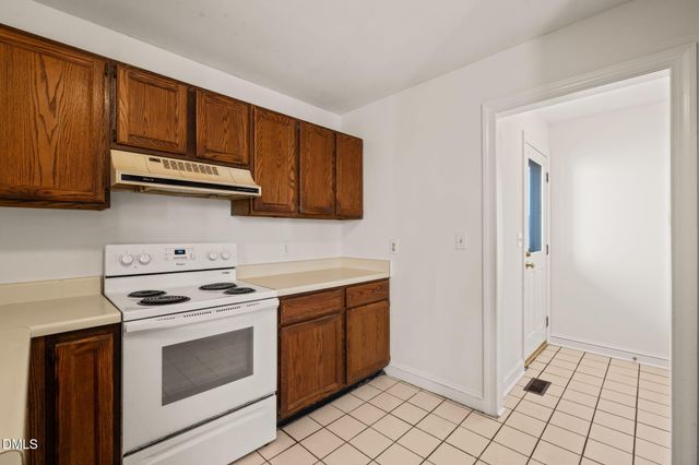 704 E Maple Lane, Fuquay Varina, NC 27526
