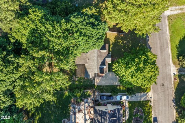 704 E Maple Lane, Fuquay Varina, NC 27526