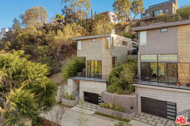 3949 N Glenalbyn Drive, Los Angeles, CA 90065