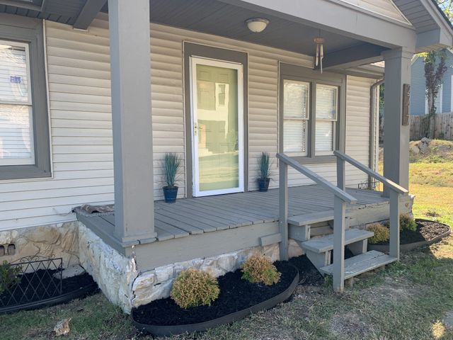 2717 Delaware Ave, Nashville, TN 37209