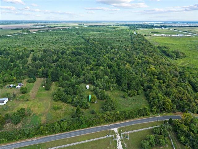 310 County Road 479, Dayton, TX 77535