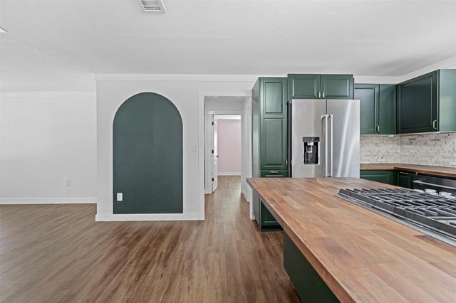 363 ROOSEVELT AVENUE, Brooksville, FL 34604