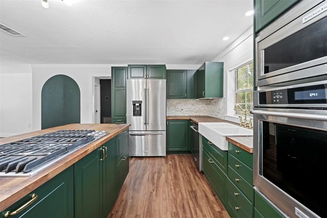 363 ROOSEVELT AVENUE, Brooksville, FL 34604