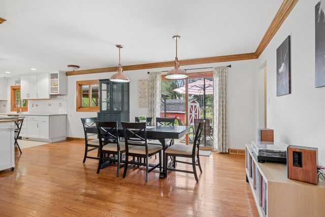 956 Bryn Mawr Avenue, Bartlett, IL 60103