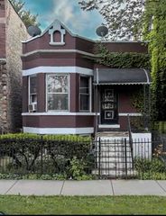 4849 W Gladys Avenue 1, Chicago, IL 60644