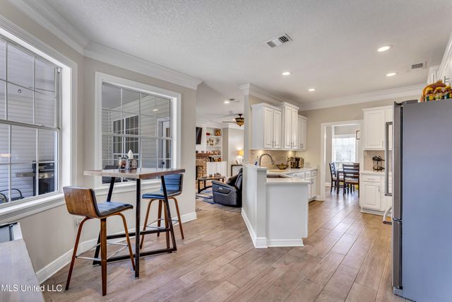15336 Lakeview Court, Gulfport, MS 39503