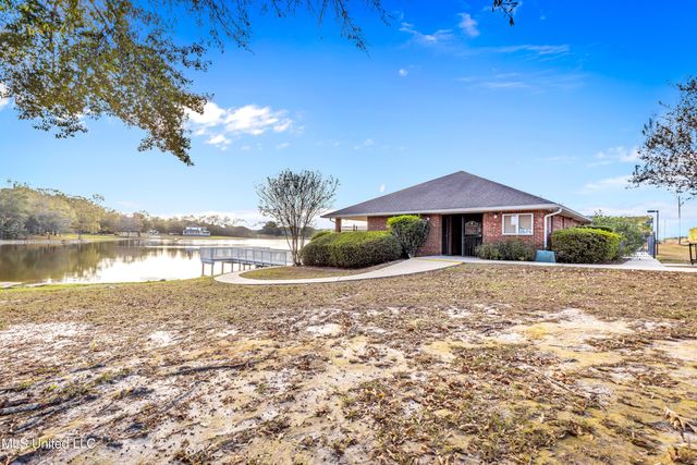 15336 Lakeview Court, Gulfport, MS 39503