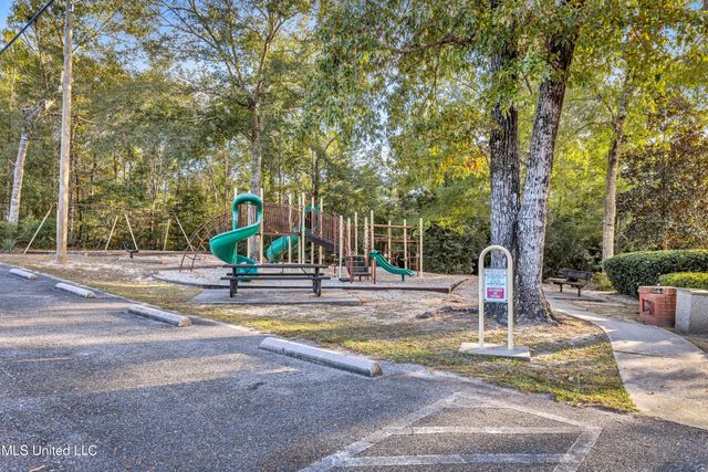 15336 Lakeview Court, Gulfport, MS 39503