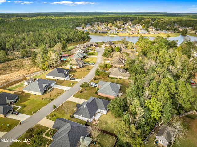 15336 Lakeview Court, Gulfport, MS 39503