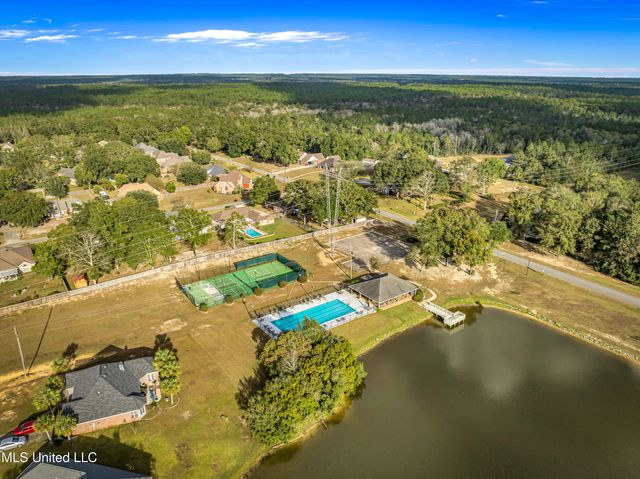 15336 Lakeview Court, Gulfport, MS 39503